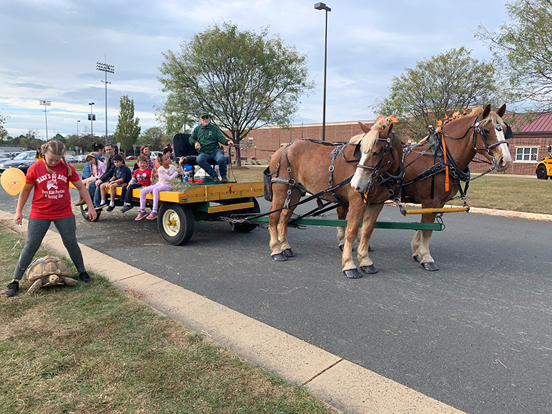 Hayrides – Harmon's Carriages